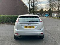 USED 2010 59 FORD FOCUS 1.6 ZETEC 5d 100 BHP 