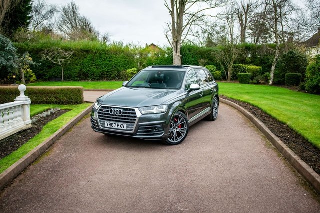 View our AUDI Q7