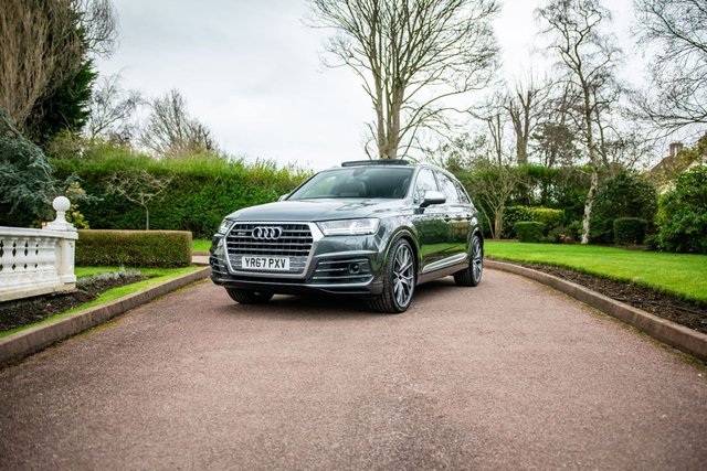 View our AUDI Q7