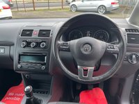 USED 2013 63 VOLKSWAGEN TOURAN 2.0 SE TDI BLUEMOTION TECHNOLOGY 5d 138 BHP Great spec + Low Miles