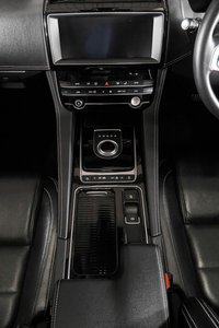 USED 2019 19 JAGUAR F-PACE 2.0 CHEQUERED FLAG AWD 5d 178 BHP +NATIONWIDE DELIVERY AVAILABLE+
