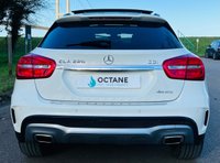 USED 2015 15 MERCEDES-BENZ GLA-CLASS 2.1 GLA220 CDI 4MATIC AMG LINE PREMIUM PLUS 5d 168 BHP AUTOMATIC PANORAMIC SUNROOF IMMACULATE