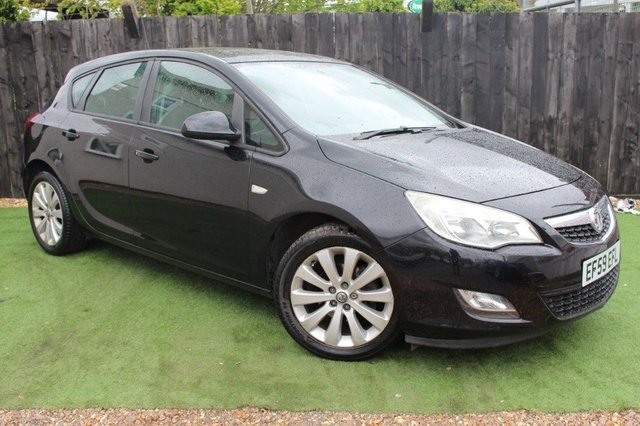 2009 59 Vauxhall Astra 1.6 EXCLUSIV 5d 113 BHP