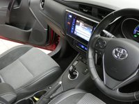 USED 2017 17 TOYOTA AURIS 1.8 VVT-I EXCEL TSS 5d 99 BHP SAT NAV PART LEATHER CAMERA TOYOTA WARRANTY TILL AUG 2027 1 OWNER SERVICE HISTORY