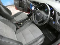 USED 2017 17 TOYOTA AURIS 1.8 VVT-I EXCEL TSS 5d 99 BHP SAT NAV PART LEATHER CAMERA TOYOTA WARRANTY TILL AUG 2027 1 OWNER SERVICE HISTORY