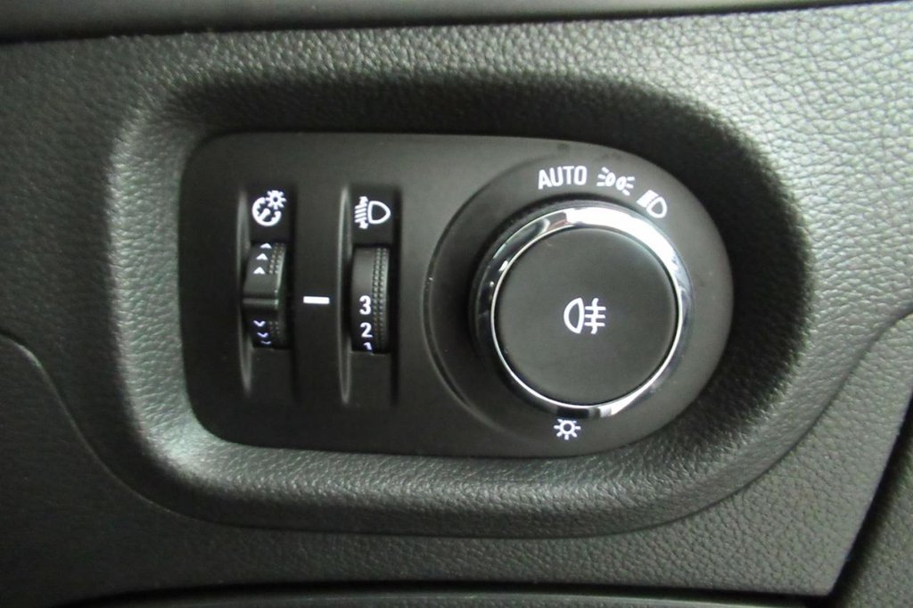 USED 2016 16 VAUXHALL ASTRA 1.0 DESIGN ECOFLEX S/S 5d  