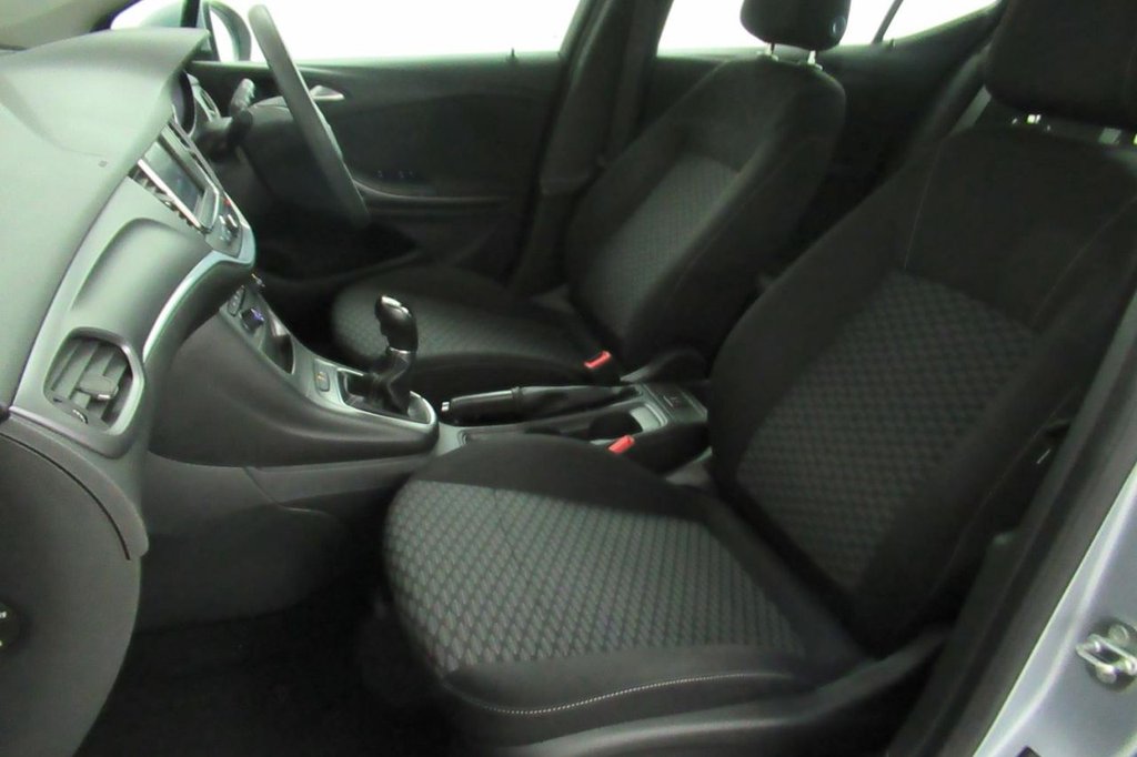USED 2016 16 VAUXHALL ASTRA 1.0 DESIGN ECOFLEX S/S 5d  