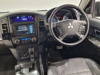 USED 2007 07 MITSUBISHI SHOGUN 3.2 DI-D (168 PS) DIAMOND AUTO 4X4 SWB 3DR + NAV + E/SUNROOF + E/HEATED LEATHERS + CRUISE + MEDIA + �&pound;�&pound;�&pound;'S UPGRADES + R/CAMERA + PARK AID + PRIVACY + S/STEPS + SNORKEL + ROOF RACK + ALLOYS + TOWBAR GREAT SPEC + &pound;&pound;&pound;'S UPGRADES + NAV + LEATHER + CRUISE