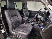 USED 2007 07 MITSUBISHI SHOGUN 3.2 DI-D (168 PS) DIAMOND AUTO 4X4 SWB 3DR + NAV + E/SUNROOF + E/HEATED LEATHERS + CRUISE + MEDIA + �&pound;�&pound;�&pound;'S UPGRADES + R/CAMERA + PARK AID + PRIVACY + S/STEPS + SNORKEL + ROOF RACK + ALLOYS + TOWBAR GREAT SPEC + &pound;&pound;&pound;'S UPGRADES + NAV + LEATHER + CRUISE