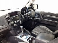 USED 2007 07 MITSUBISHI SHOGUN 3.2 DI-D (168 PS) DIAMOND AUTO 4X4 SWB 3DR + NAV + E/SUNROOF + E/HEATED LEATHERS + CRUISE + MEDIA + �&pound;�&pound;�&pound;'S UPGRADES + R/CAMERA + PARK AID + PRIVACY + S/STEPS + SNORKEL + ROOF RACK + ALLOYS + TOWBAR GREAT SPEC + &pound;&pound;&pound;'S UPGRADES + NAV + LEATHER + CRUISE