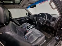 USED 2007 07 MITSUBISHI SHOGUN 3.2 DI-D (168 PS) DIAMOND AUTO 4X4 SWB 3DR + NAV + E/SUNROOF + E/HEATED LEATHERS + CRUISE + MEDIA + �&pound;�&pound;�&pound;'S UPGRADES + R/CAMERA + PARK AID + PRIVACY + S/STEPS + SNORKEL + ROOF RACK + ALLOYS + TOWBAR GREAT SPEC + &pound;&pound;&pound;'S UPGRADES + NAV + LEATHER + CRUISE