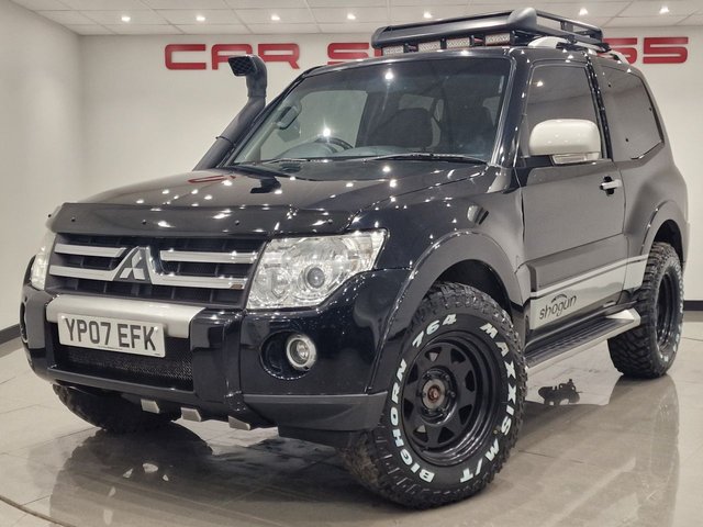 2007 07 Mitsubishi Shogun 3.2 DI-D (168 PS) DIAMOND AUTO 4X4 SWB 3DR + NAV + E/SUNROOF + E/HEATED LEATHERS + CRUISE + MEDIA + £££'S UPGRADES + R/CAMERA + PARK AID + PRIVACY + S/STEPS + SNORKEL + ROOF RACK + ALLOYS + TOWBAR