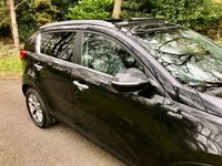 USED 2015 15 KIA SPORTAGE 2.0 CRDI KX-2 5d AUTO 134 BHP 4X4//PANORAMIC SUNROOF//ONLY 39,959 MILES//FULL KIA SERVICE HISTORY X7 STAMPS/LAST @39,606 MILES//1/2 LEATHER//PARK SENSORS AUTO 134 BHP 4X4//PANORAMIC SUNROOF//ONLY 39,959 MILES//FULL KIA SERVICE HISTORY X7 STAMPS/LAST @39,606 MILES//1/2 LEATHER//PARK SENSORS