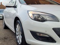 USED 2013 63 VAUXHALL ASTRA 2.0 TECH LINE CDTI S/S 5d 163 BHP SAT NAV - FULL MOT - GREAT SPEC