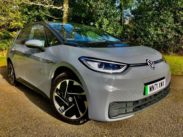 2021 C Volkswagen Id3 0.0 FAMILY 5d AUTO 144 BHP SAT NAV//PANORAMIC SUNROOF//HEATED SEATS //PARKING CAMERA//ONLY 5,300 MILES