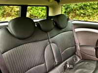 USED 2013 63 MINI CLUBMAN 1.6 COOPER D 5d 112 BHP ''PANORAMIC GLASS SUNROOF//SATNAV//FULL BLACK LEATHER// REAR PARK SENSORS//BLUETOOTH//GREAT SERVICE HISTORY//2 LADY OWNERS LAS SINCE 2016//JUST SERVICE  WITH NEW REAR BRAKE DISCS AND PADS + MOT'D BY US/// Extra Urban (mpg) 78.5//20 POUND ROAD TAX 112 BHP ''PANORAMIC GLASS SUNROOF//SATNAV//FULL BLACK LEATHER// REAR PARK SENSORS//BLUETOOTH//GREAT SERVICE HISTORY//2 LADY OWNERS LAS SINCE 2016//JUUS SERVICED AND MOT'D BY US\\\/// Extra Urban (mpg) 78.5//20 POUND ROAD TAX
