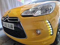 USED 2015 65 DS DS 3 1.2 PURETECH DSTYLE NAV S/S EAT6 3d 109 BHP 