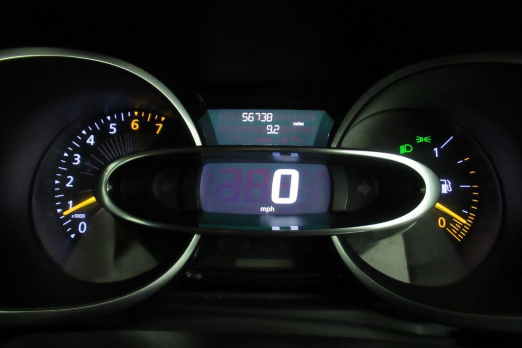 USED 2015 65 RENAULT CLIO 1.1 DYNAMIQUE NAV 16V 5d  