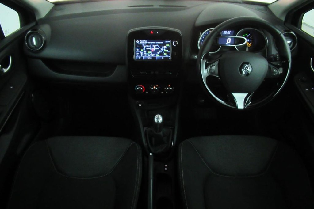 USED 2015 65 RENAULT CLIO 1.1 DYNAMIQUE NAV 16V 5d  