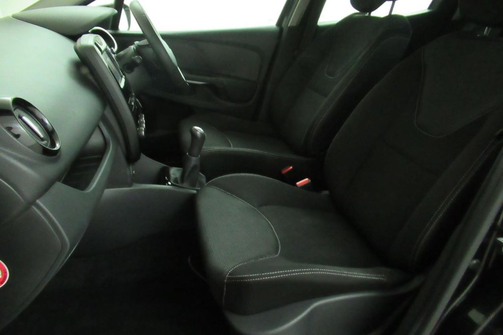 USED 2015 65 RENAULT CLIO 1.1 DYNAMIQUE NAV 16V 5d  
