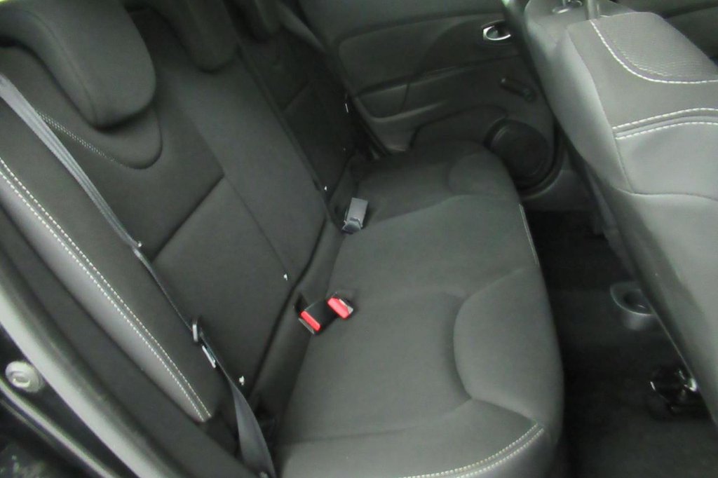 USED 2015 65 RENAULT CLIO 1.1 DYNAMIQUE NAV 16V 5d  