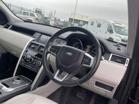 USED 2015 65 LAND ROVER DISCOVERY SPORT 2.0 TD4 HSE BLACK 5d 180 BHP 2 FORMER KEEPERS+HSE BLACK EDITION+MEGA SPECIFICATION+PANORAMIC GLASS ROOF+FULL LEATHER+AUTOMATIC TRANSMISSION+SATELLITE NAVIGATION+BLUETOOTH+PARK ASSIST+20 INCH ALLOY WHEELS+MUST BE SEEN+READY TO DRIVE AWAY TODAY+FINANCE AND EXTENDED WARRANTY AVAILABLE ON THIS USED VEHICLE!!!!!!