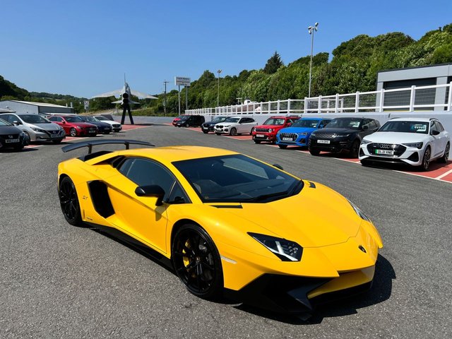 2017 Lamborghini Aventador SV LP750-4 Superveloce V12 2d 691 BHP