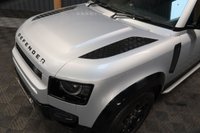 USED 2021 21 LAND ROVER DEFENDER 2.0 X-DYNAMIC SE 5d 399 BHP HUGE SPEC, HOME DELIVERY AVAILABLE, PAN ROOF, DEPLOYABLE TOW BAR, BLACK PACK