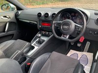 USED 2011 60 AUDI TT 2.0 TDI QUATTRO S LINE 2d 170 BHP **BESPOKE PART-EXCHANGE ** 2011 AUDI TT 2.0 TDi QUATTRO COUPE - 2 FORMER KEEPERS - 1/2 LEATHER ALCANTARA TRIM - BOSE SURROUND SOUND - 19 INCH UPGRADE ALLOYS - SERVICE HISTORY