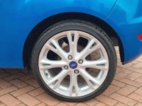 USED 2014 64 FORD FIESTA 1.0 TITANIUM 3d 100 BHP FORD FIESTA 1.0 TITANIUM 3d 100 BHP