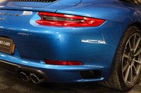 USED 2017 67 PORSCHE 911 3.0 CARRERA PDK 2d 364 BHP HUGE SPEC, GREAT COLOUR COMBO BLUE WITH TAN, SUNROOF, 14 WAY SEATS, HEATED STEERING, HEATED SEATS ETC