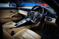 USED 2017 67 PORSCHE 911 3.0 CARRERA PDK 2d 364 BHP HUGE SPEC, GREAT COLOUR COMBO BLUE WITH TAN, SUNROOF, 14 WAY SEATS, HEATED STEERING, HEATED SEATS ETC