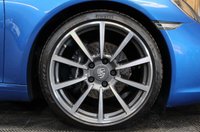 USED 2017 67 PORSCHE 911 3.0 CARRERA PDK 2d 364 BHP HUGE SPEC, GREAT COLOUR COMBO BLUE WITH TAN, SUNROOF, 14 WAY SEATS, HEATED STEERING, HEATED SEATS ETC