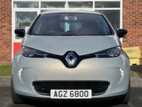 USED 2016 RENAULT ZOE  DYNAMIQUE NAV 5d 92 BHP REVERSING CAMERA +   AND REAR PARKING SENSORS +  CRUISE CONTROL +  BLUETOOTH +  DAB RADIO  PHONE +   AUDIO CONNECTIVITY +  AUX CONNECTION +  USB CONNECTION+  SAT NAVIGATION +   CLIMATE CONTROL +  PRIVACY GLASS +  17 INCH ALLOY WHEELS +  FULL SERVICE RECORD ++