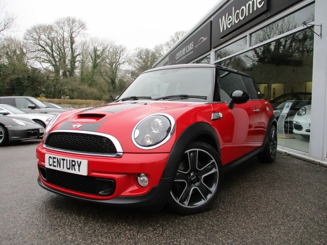 2013 13 MINI Hatch Cooper 1.6 COOPER S 3d 184 BHP