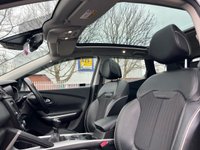 USED 2017 F RENAULT KADJAR 1.6 SIGNATURE NAV DCI 5d 130 BHP 