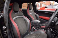 USED 2015 65 MINI HATCH JOHN COOPER WORKS 2.0 JOHN COOPER WORKS 3d AUTO 228 BHP EVERY OPTION + 2022 FACELIFT
