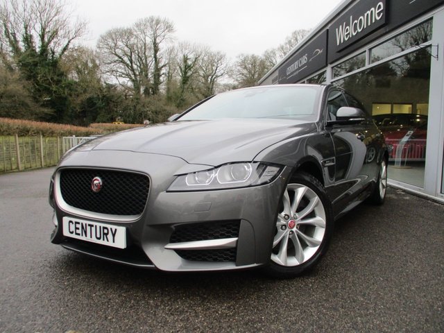 2017 17 Jaguar Xf 2.0 R-SPORT 4d 177 BHP