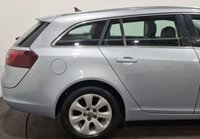 USED 2015 15 VAUXHALL INSIGNIA 2.0 TECH LINE CDTI ECOFLEX S/S 5d 138 BHP Versatile 2.0 Tech Line CDTI Ecolflex , Navigation 900 Intel, Cruise Control , Dual Zone Climate Control, Striking Flip Chip Silver