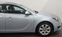 USED 2015 15 VAUXHALL INSIGNIA 2.0 TECH LINE CDTI ECOFLEX S/S 5d 138 BHP Versatile 2.0 Tech Line CDTI Ecolflex , Navigation 900 Intel, Cruise Control , Dual Zone Climate Control, Striking Flip Chip Silver