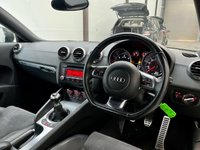 USED 2009 09 AUDI TT 2.0 TDI Coupe 3dr Diesel Manual quattro Euro 4 (170 ps) R.Sensors,Belt Done,13 Stamps