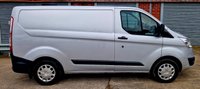 USED 2017 67 FORD TRANSIT CUSTOM 2.0 290 TREND LR P/V 104 BHP AIR CON, 1 OWNER, RACKING