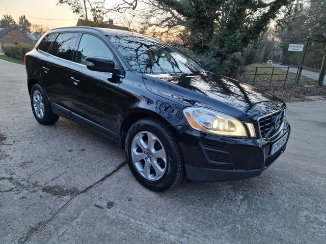 2010 10 Volvo Xc60 2.4 D5 SE LUX AWD 5d 205 BHP
