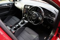 USED 2017 17 VOLKSWAGEN GOLF 2.0 R TSI DSG 5d 306 BHP PANORAMIC GLASS SUNROOF