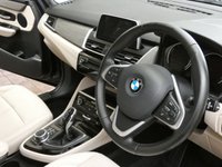 USED 2018 68 BMW 2 SERIES 1.5 218I LUXURY GRAN TOURER 5d 139 BHP 7 SEATS SAT NAV LEATHER PARKING SENSORS 1 OWNER SERVICE HISTORY 6 MONTHS GOLD WARRANTY