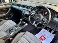 USED 2018 VOLKSWAGEN PASSAT 1.4 R LINE TSI 4d 148 BHP FULL PANORAMIC GLASS SUNROOF