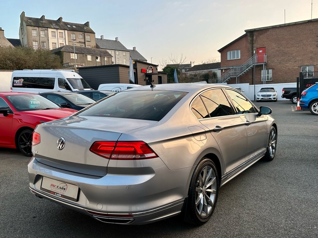 USED 2018 VOLKSWAGEN PASSAT 1.4 R LINE TSI 4d 148 BHP FULL PANORAMIC GLASS SUNROOF