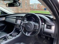 USED 2017 67 JAGUAR XF 2.0 D PRESTIGE 4d 177 BHP 