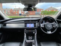 USED 2017 67 JAGUAR XF 2.0 D PRESTIGE 4d 177 BHP 