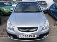 USED 2008 58 KIA RIO 1.6 SPORT 5d 111 BHP PRIVACY GLASS, CLIMATE CONTROL, AIR CON, ELECTRIC SUNROOF, ALLOY WHEELS, REMOTE CENTRAL LOCKING, CD/RADIO/AUX, FRONT FOG LIGHTS, ELECTRIC WINDOWS AND MIRRORS AND 2 KEYS